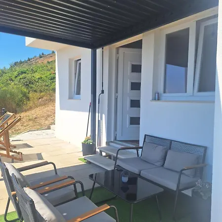 Bella Vista 2 *