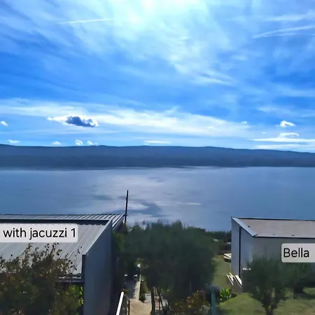 Bella Vista 2 Feriehus *