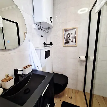 Bella Vista 2 * Stanici